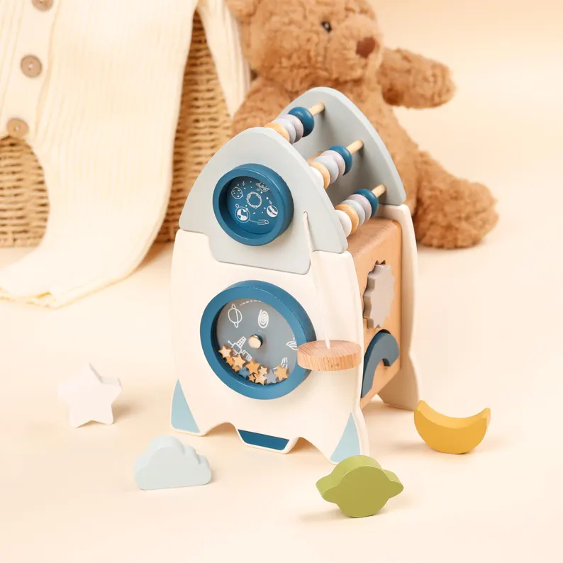Play & discover